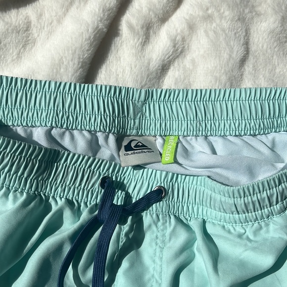 Quicksilver recycled Swim shorts - Picture 3 of 3